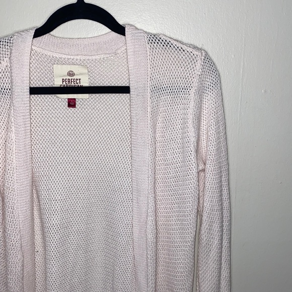 Sweaters - 🎱Blush pink cardigan with pockets!